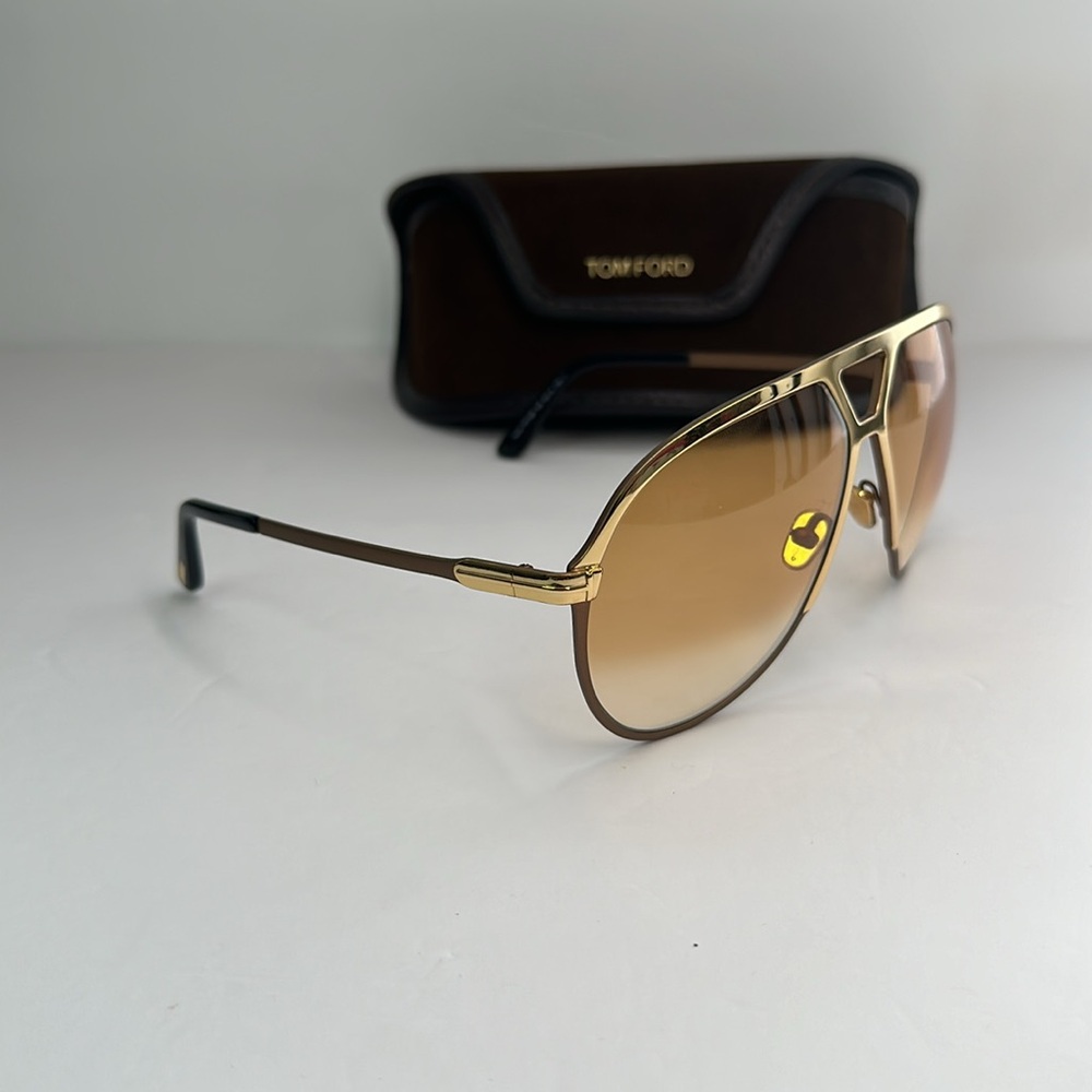 New Authentic Tom Ford Gold Gradient Xaier TF 1060 Aviator Sunglasses - Picture 5 of 15